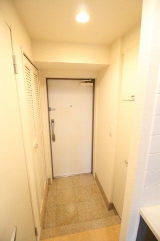 玄関　（別タイプ参考写真）ステージファースト巣鴨　豊島区巣鴨3