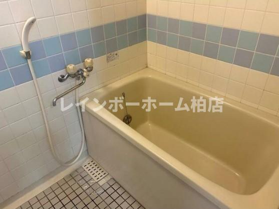 バス・シャワールーム　別部屋。参考写真。