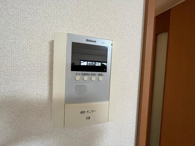 セキュリティ　モニターインターホン付きで急な来訪時も安心です◇