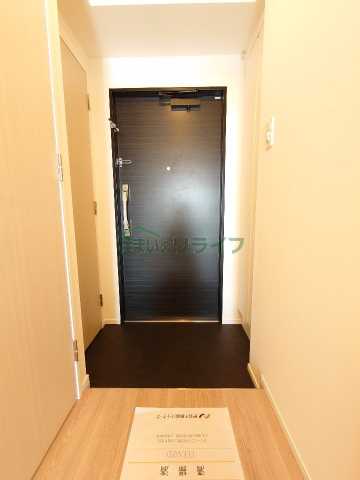 プラウドフラット渋谷笹塚の玄関写真