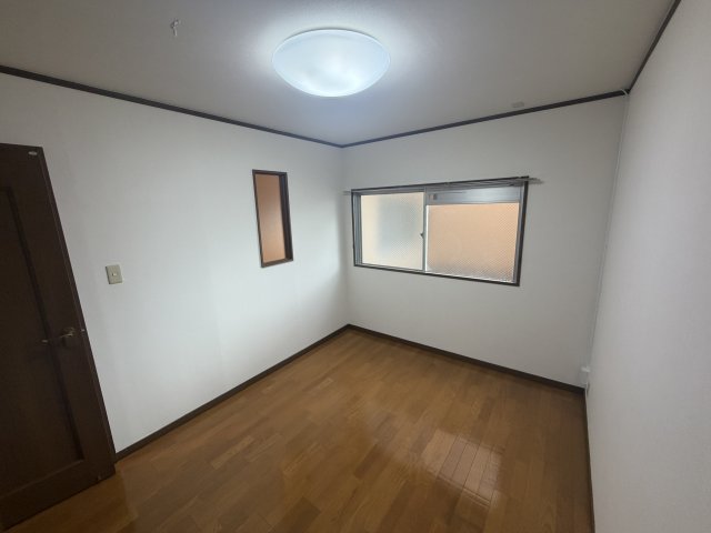 阪急甲陽線 苦楽園口駅 徒歩3分 4階建 築43年の居間写真
