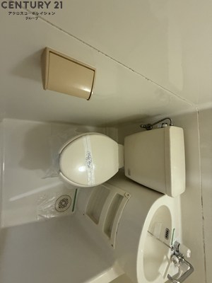 トイレ　浴室内にトイレがあります☆