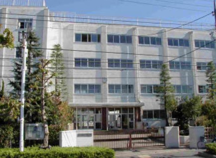 中学校　奥戸中学校（中学校）まで1138m