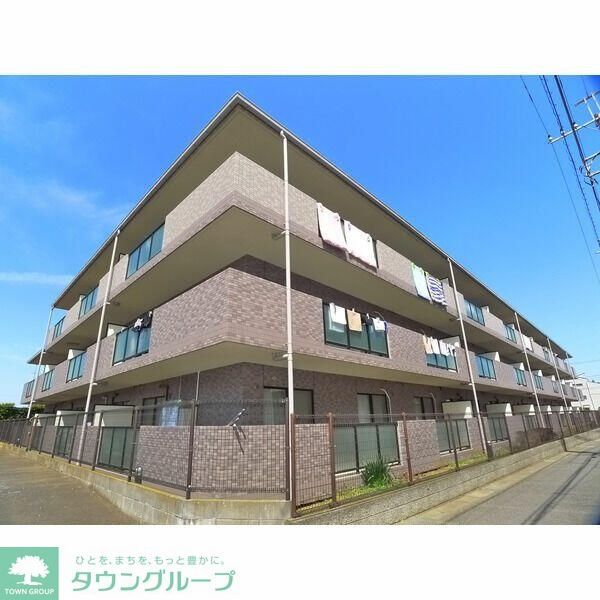 ファミール新柏の外観写真