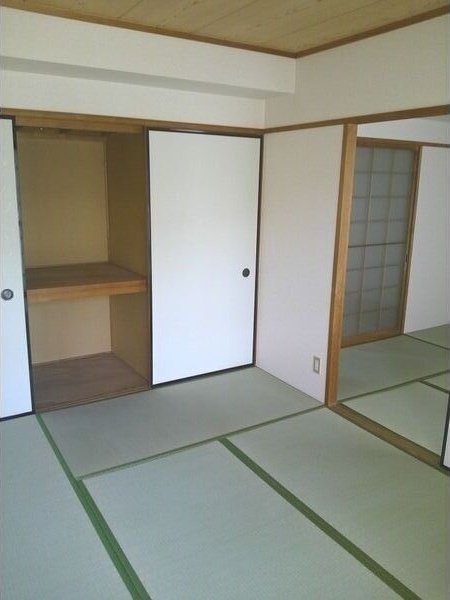 収納　同タイプ別部屋の写真です
