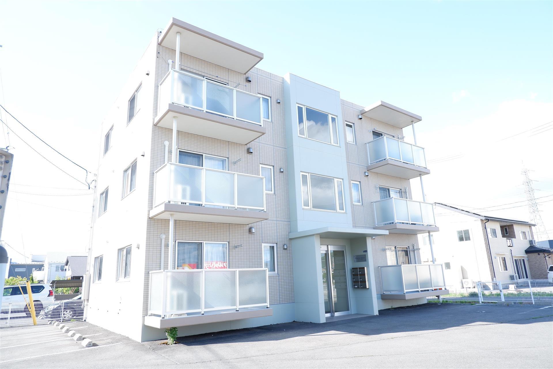 建物外観　ウィステリア盛南　外観