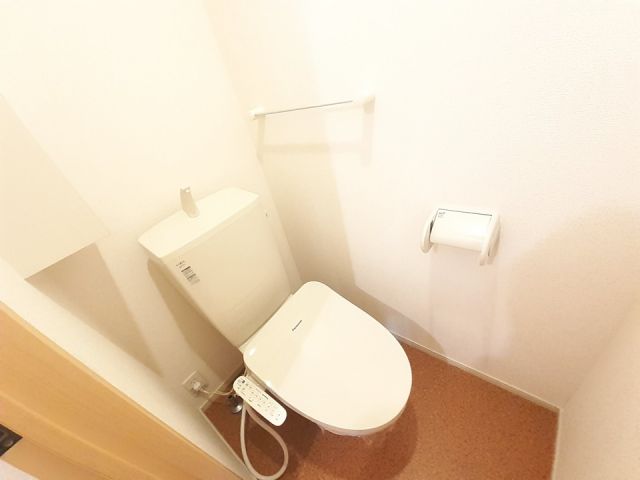 高瀬川ハイツ Iのトイレ写真