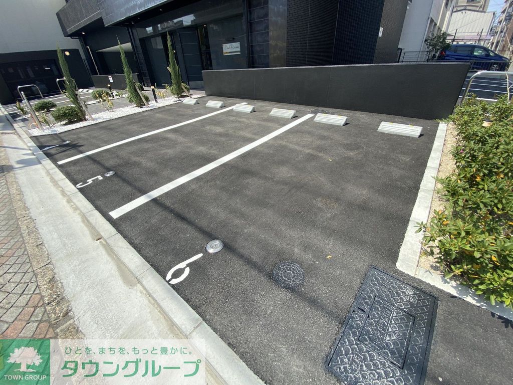 駐車場　駐車場