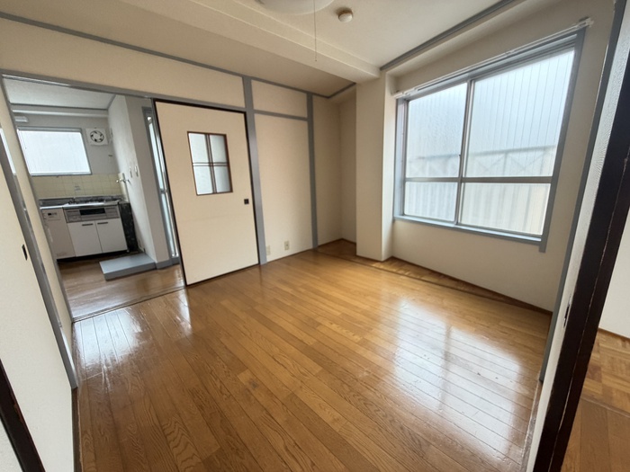 富士見マンションの居間写真