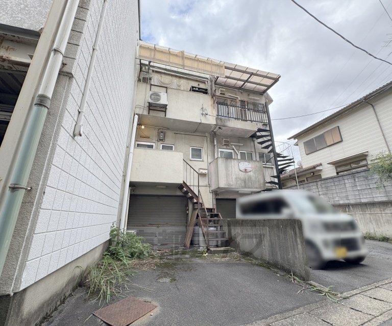 牛ヶ淵マンションの外観写真