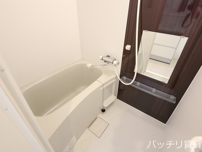 名鉄名古屋本線 鳴海駅 徒歩12分 2階建 築7年の風呂写真
