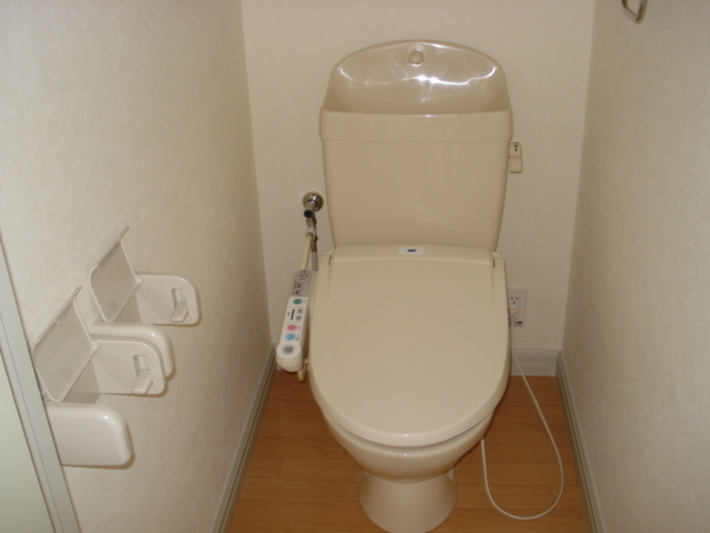 トイレ　シャワー付トイレ