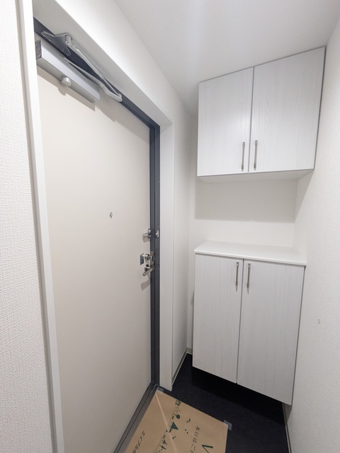 レジーナ寝屋川の玄関写真
