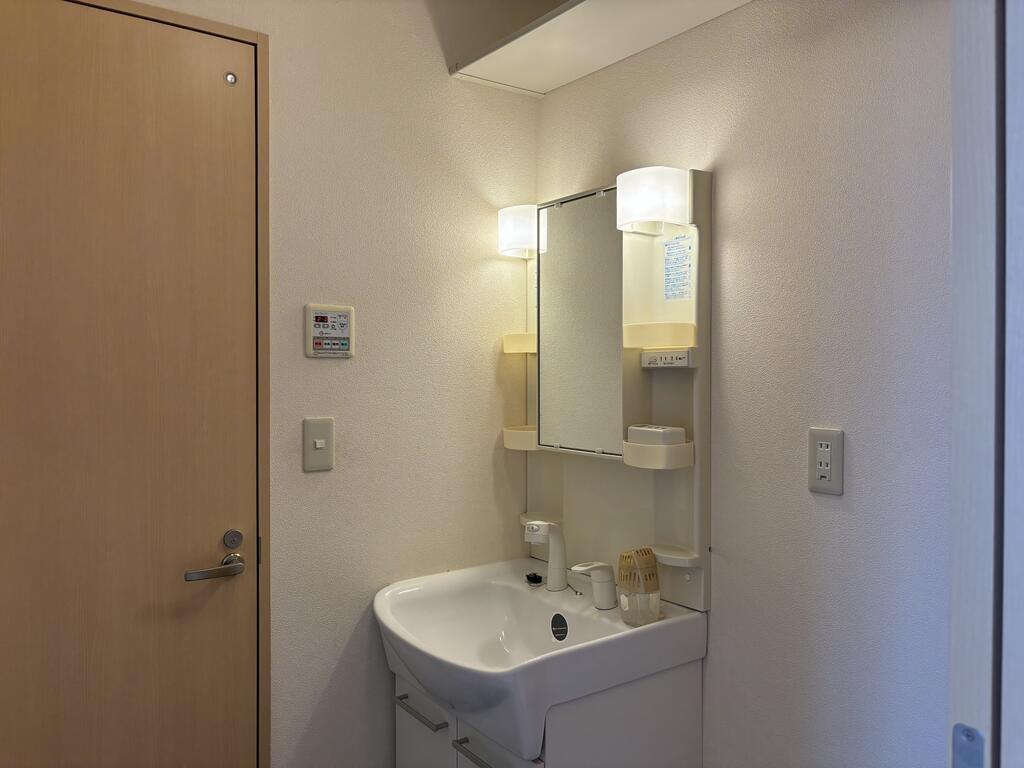 洗面設備　シャンプードレッサー