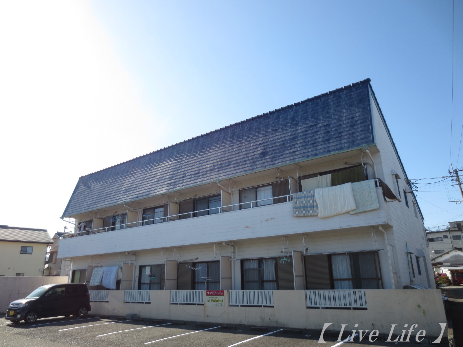 エントランス　広々とした駐車場◎