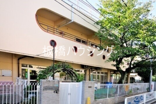幼稚園・保育園　豊島区立池袋第二保育園（幼稚園・保育園）まで593m