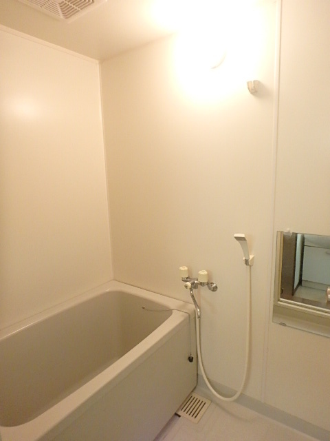 バス・シャワールーム　図面と現状に相違がある場合には現状を優先