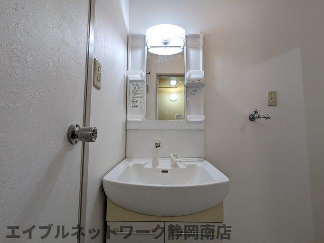 洗面設備　洗面所です