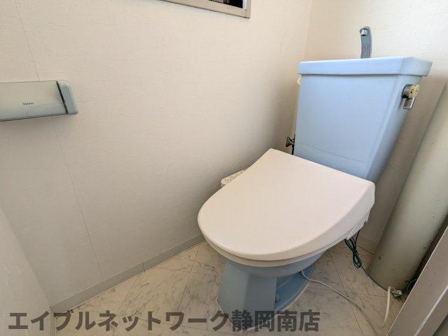 トイレ　トイレもきれいです