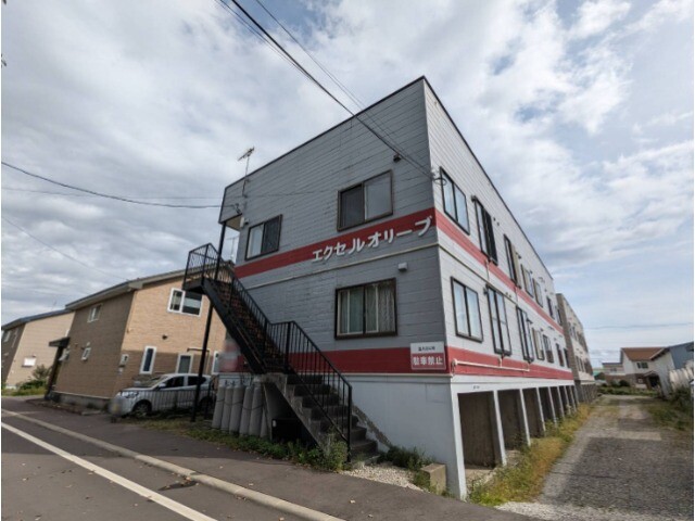 苫小牧市のぞみ町のアパートの建物外観