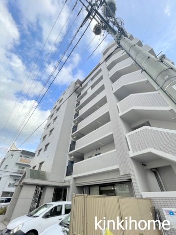 広島市西区三篠町のマンションの建物外観