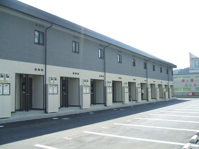 玄関　１Ｆ２Ｆ玄関前