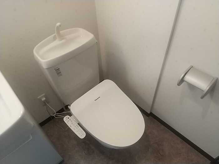 トイレ　同建物別室画像です。