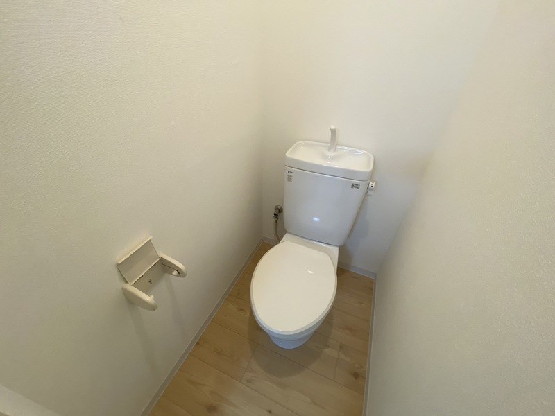 【大阪市城東区関目のマンションのトイレ】