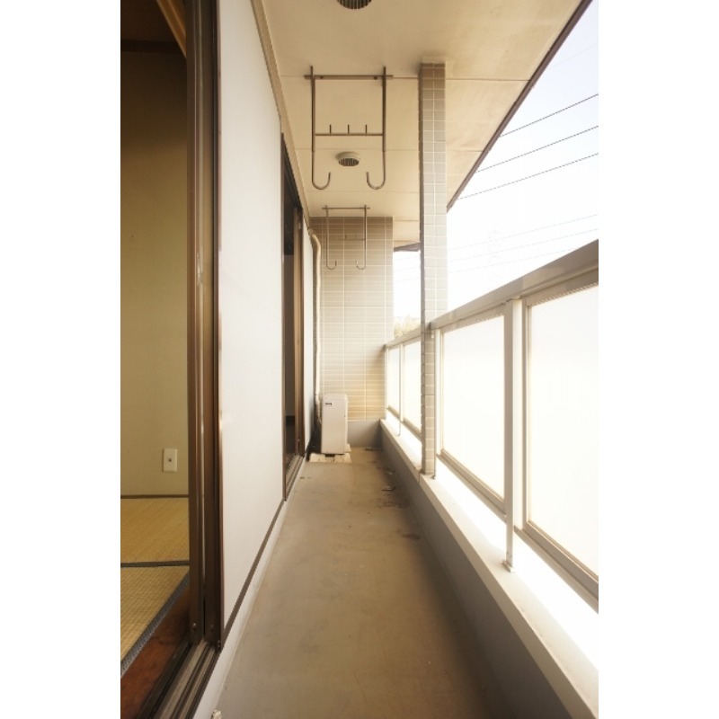 バルコニー　図面と現状に相違がある場合には現状を優先