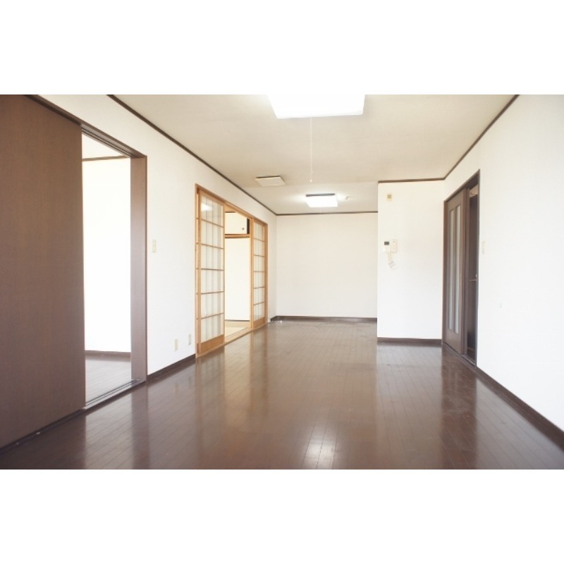 居室・リビング　図面と現状に相違がある場合には現状を優先