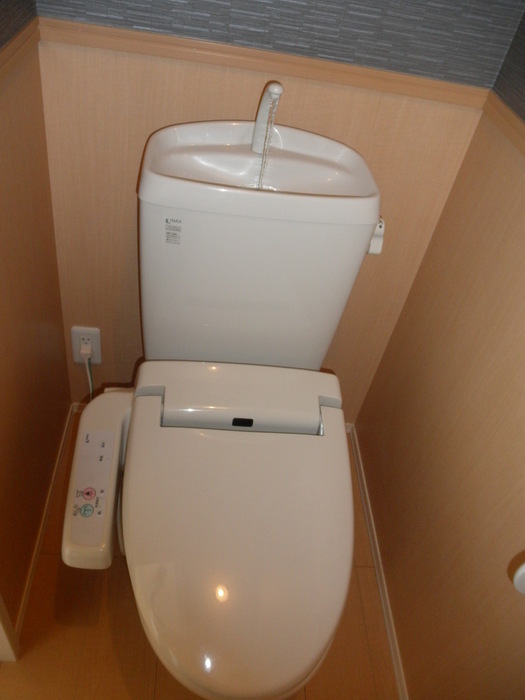 トイレ　108 温水洗浄暖房便座