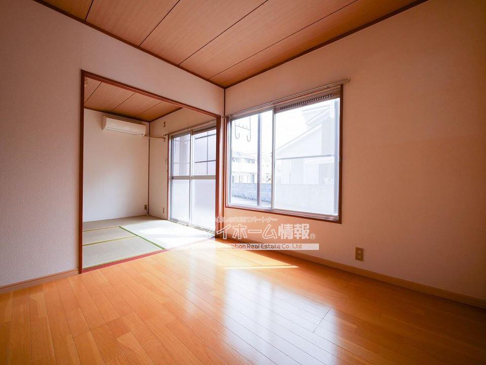 居室・リビング　南側からあたたかい光が差し込んできます♪