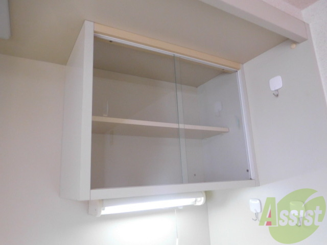 収納　食器棚に使えます