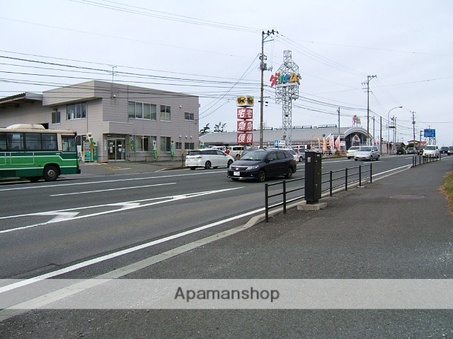 その他　前面道路（その他）まで0m