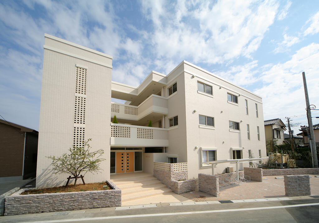 館山市北条のマンションの建物外観