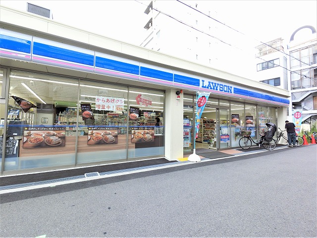 コンビニ　ローソン淀川十三西店（コンビニ）まで379m