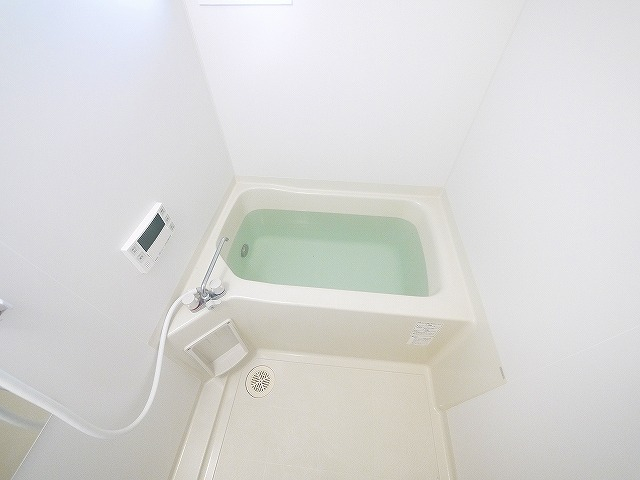 バス・シャワールーム　お風呂で日々の疲れを落としましょう