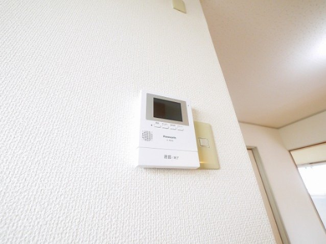 セキュリティ　モニター付きインターホンがあります