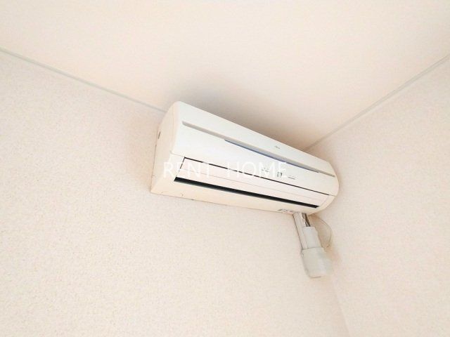 その他設備　エアコン一基付いています。