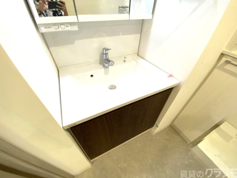 洗面設備　独立洗面台で朝の身だしなみもバッチリ♪