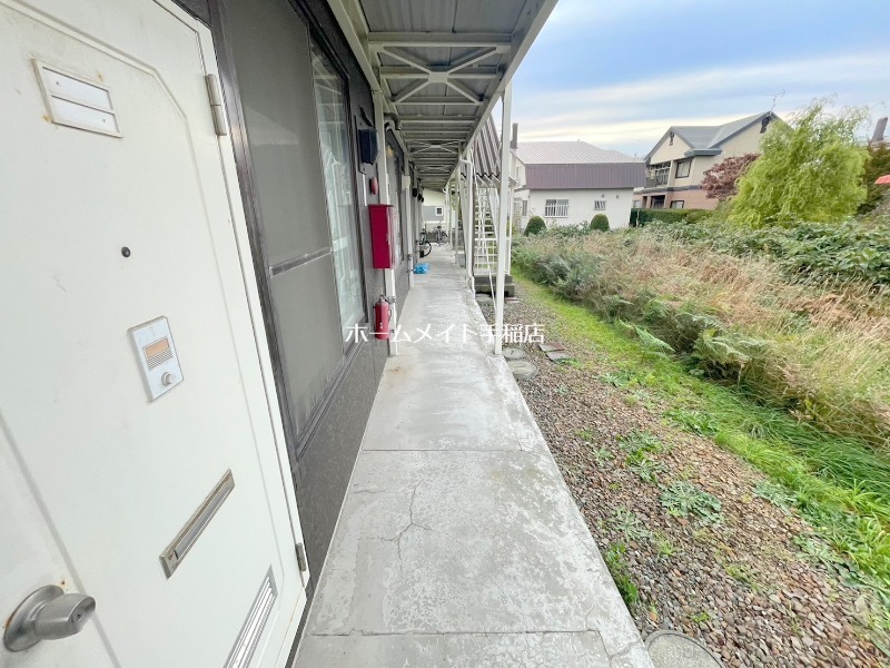 エントランス　玄関入り口です♪