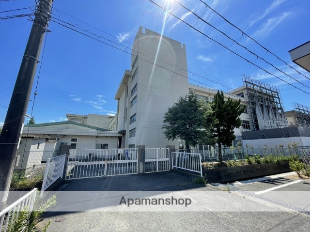 小学校　津田小学校（小学校）まで1611m