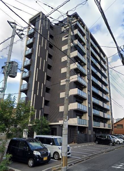 【北九州市小倉北区白銀のマンションの建物外観】