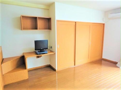 居室・リビング　1Ｆのお部屋はフローリングです。