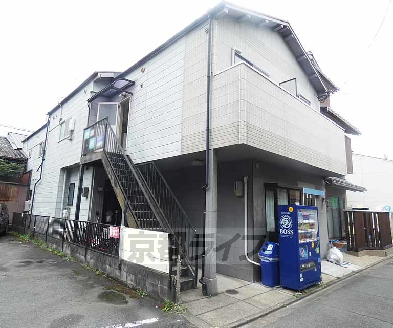 高橋ハイツの建物外観