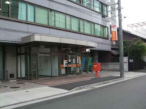 【名古屋市中村区亀島のマンションの郵便局】