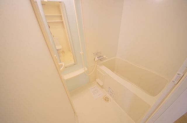 バス・シャワールーム　デイグラン鶴見　大阪市鶴見区鶴見　1K