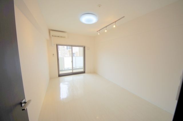 居室・リビング　デイグラン鶴見　大阪市鶴見区鶴見　1K