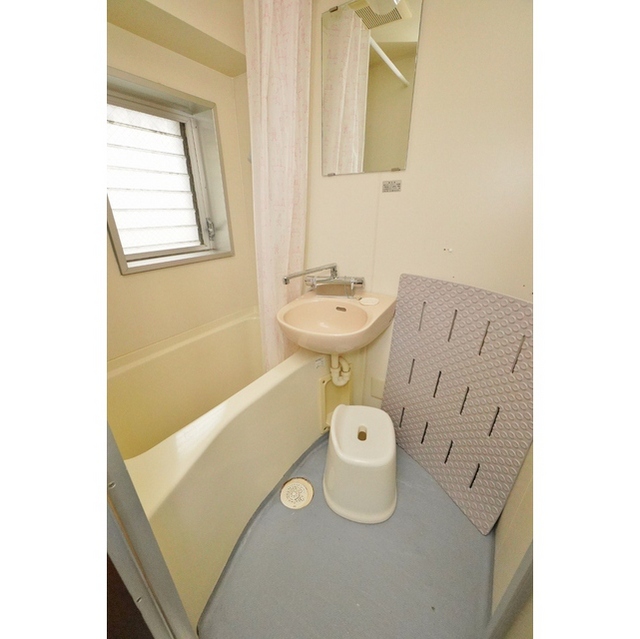 バス・シャワールーム　バスルーム