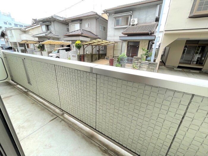 バルコニー　落ち着いた時間を過ごせるバルコニーです